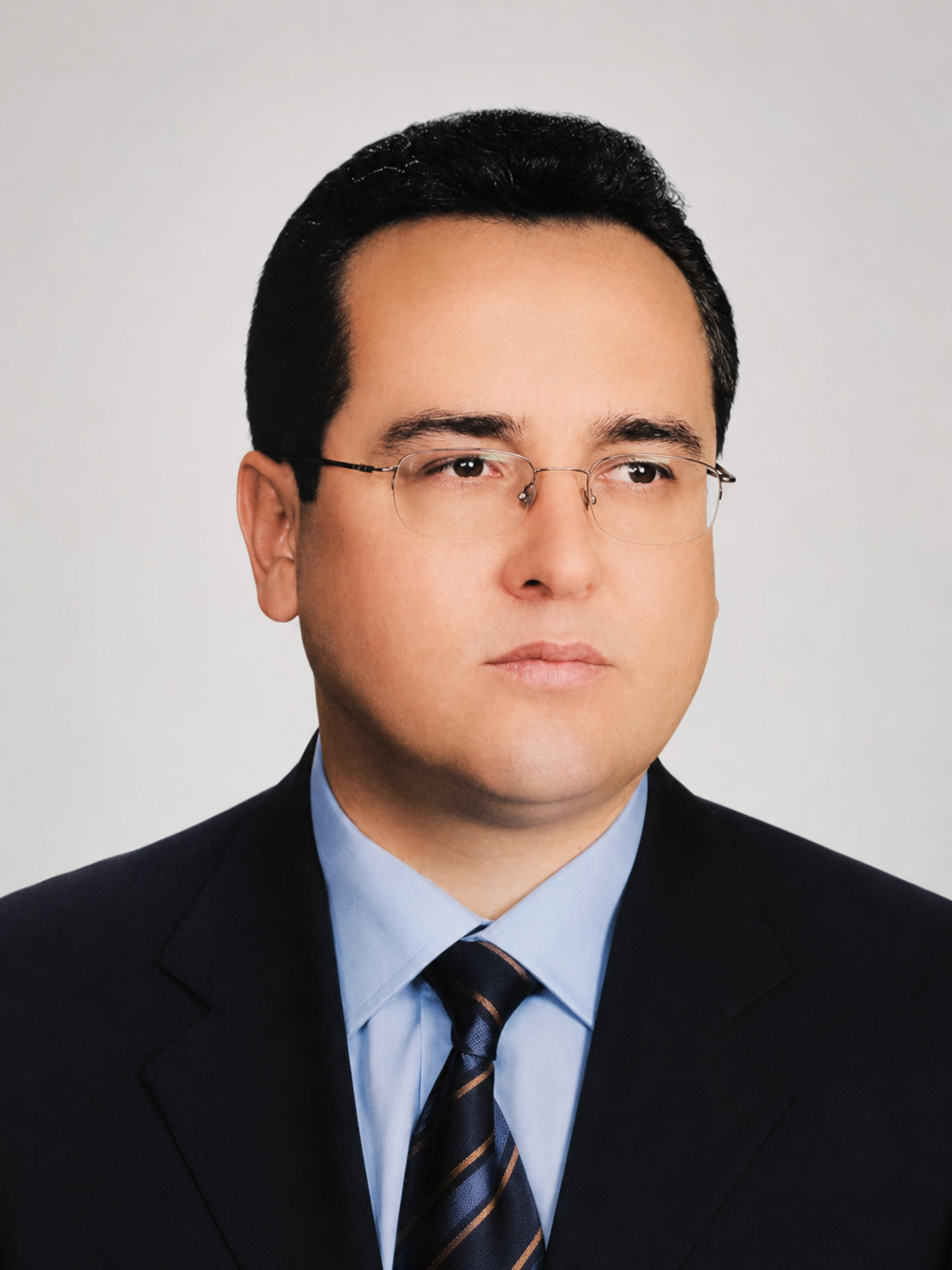 Mustafa ÖZER